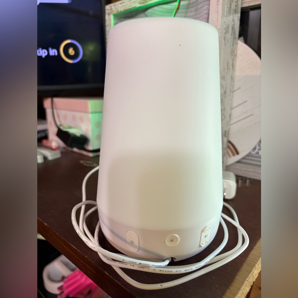Hatch rest sound machine